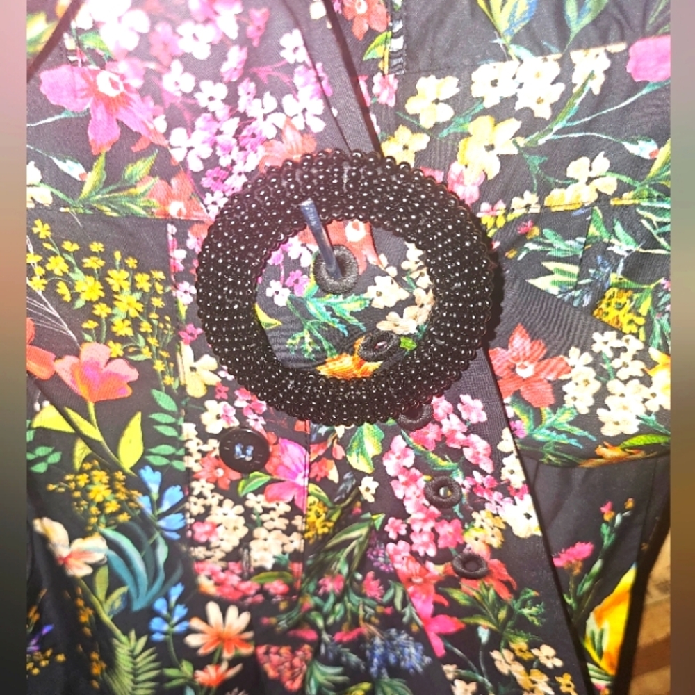 FARM Rio Black Floral Short Jumpsuit with Puff Sleeves - Picture 3 of 9